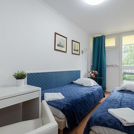 Unit Rooms Warszawa By Metro Rondo Onz Short Rent Idealne Pokoje Na Nocleg W Warszawie Esterno foto