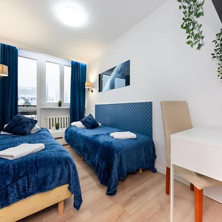 Unit Rooms Warszawa By Metro Rondo Onz Short Rent Idealne Pokoje Na Nocleg W Warszawie Esterno foto