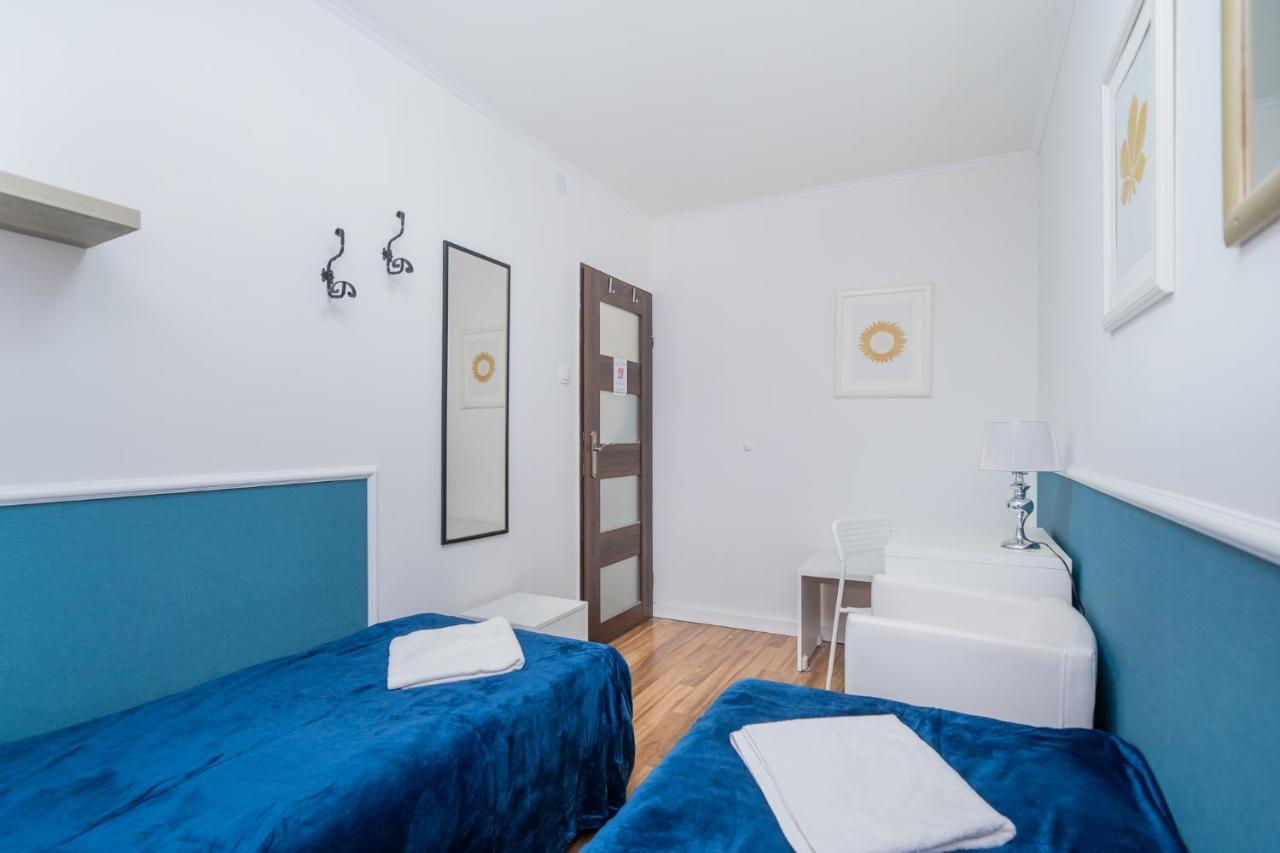 Unit Rooms Warszawa By Metro Rondo Onz Short Rent Idealne Pokoje Na Nocleg W Warszawie Esterno foto