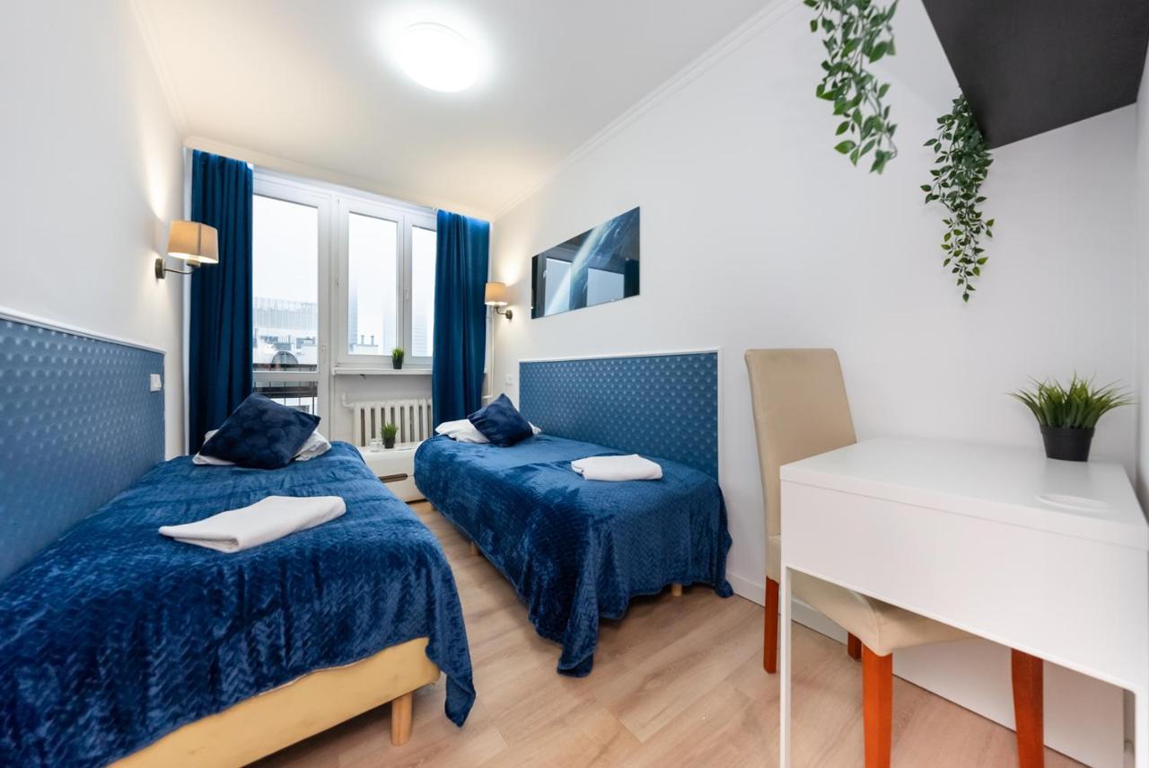 Unit Rooms Warszawa By Metro Rondo Onz Short Rent Idealne Pokoje Na Nocleg W Warszawie Esterno foto