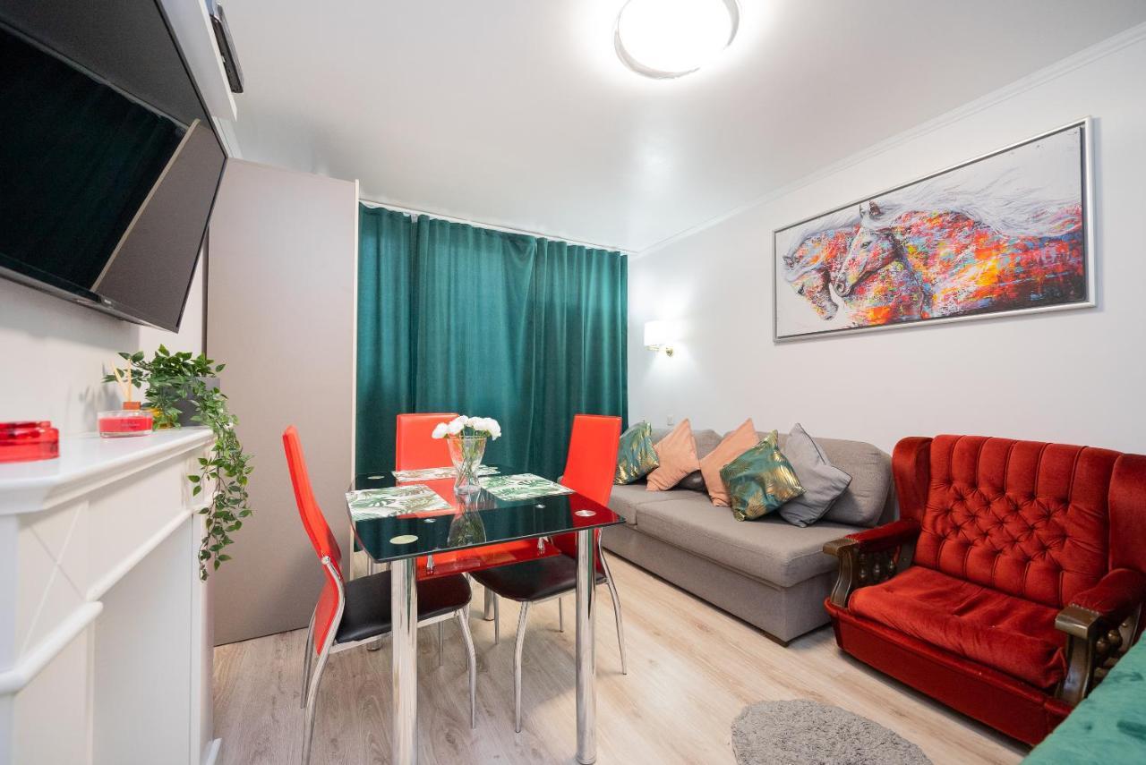 Unit Rooms Warszawa By Metro Rondo Onz Short Rent Idealne Pokoje Na Nocleg W Warszawie Esterno foto