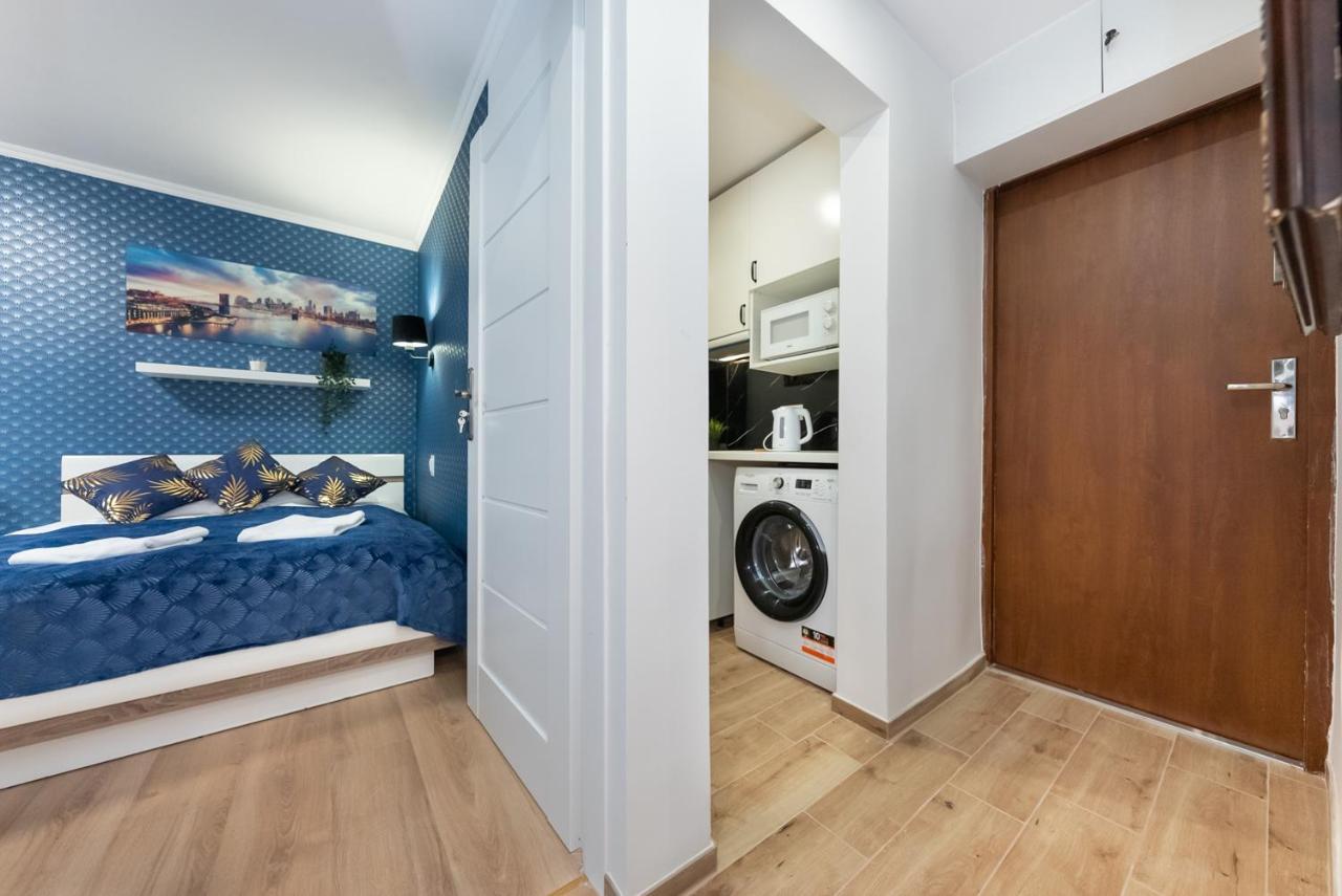 Unit Rooms Warszawa By Metro Rondo Onz Short Rent Idealne Pokoje Na Nocleg W Warszawie Esterno foto