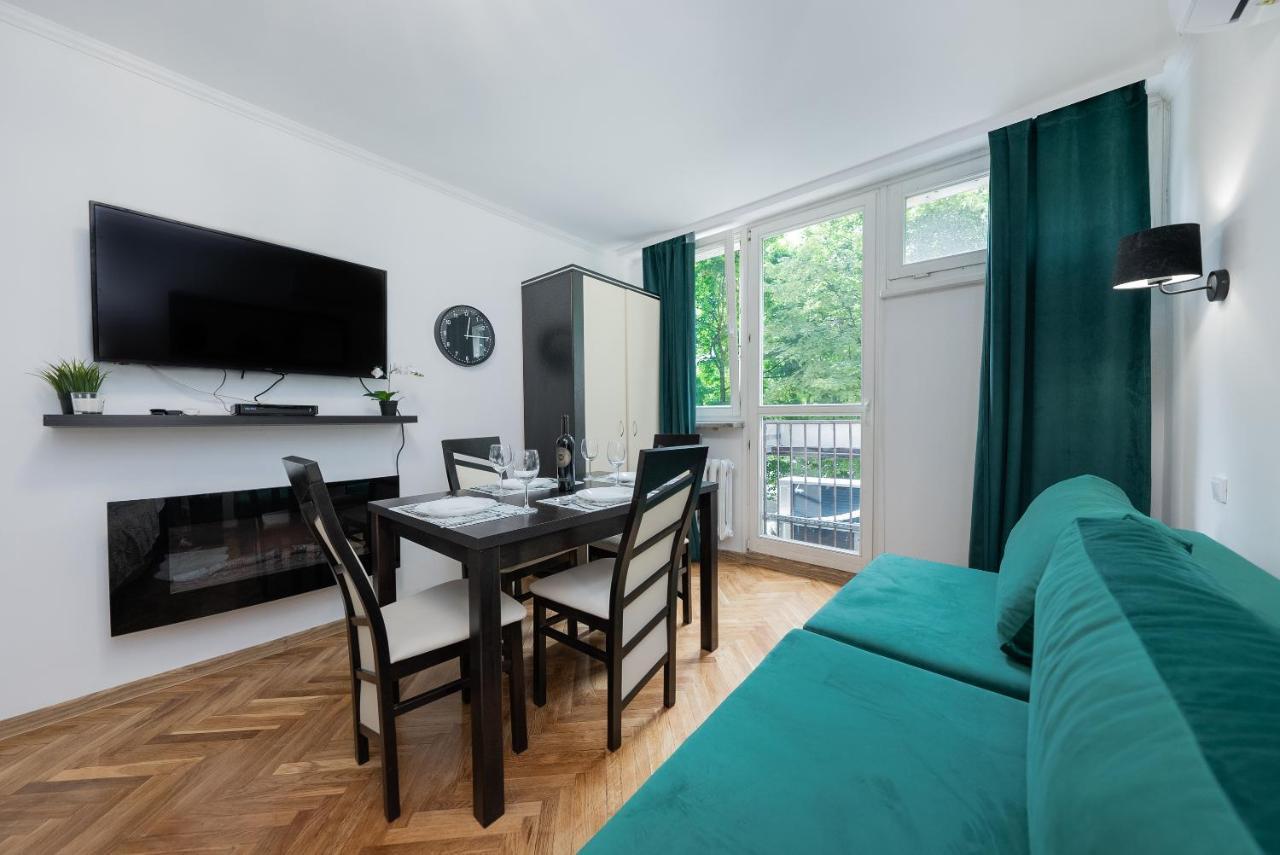 Unit Rooms Warszawa By Metro Rondo Onz Short Rent Idealne Pokoje Na Nocleg W Warszawie Esterno foto