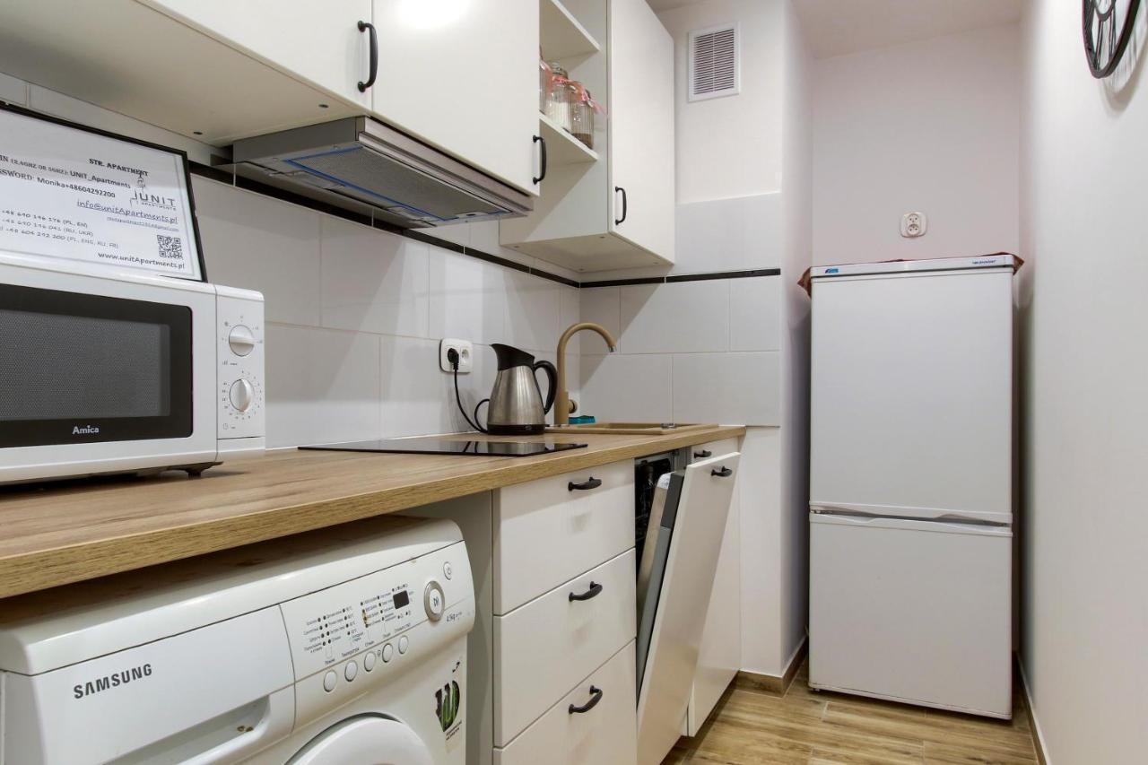 Unit Rooms Warszawa By Metro Rondo Onz Short Rent Idealne Pokoje Na Nocleg W Warszawie Esterno foto