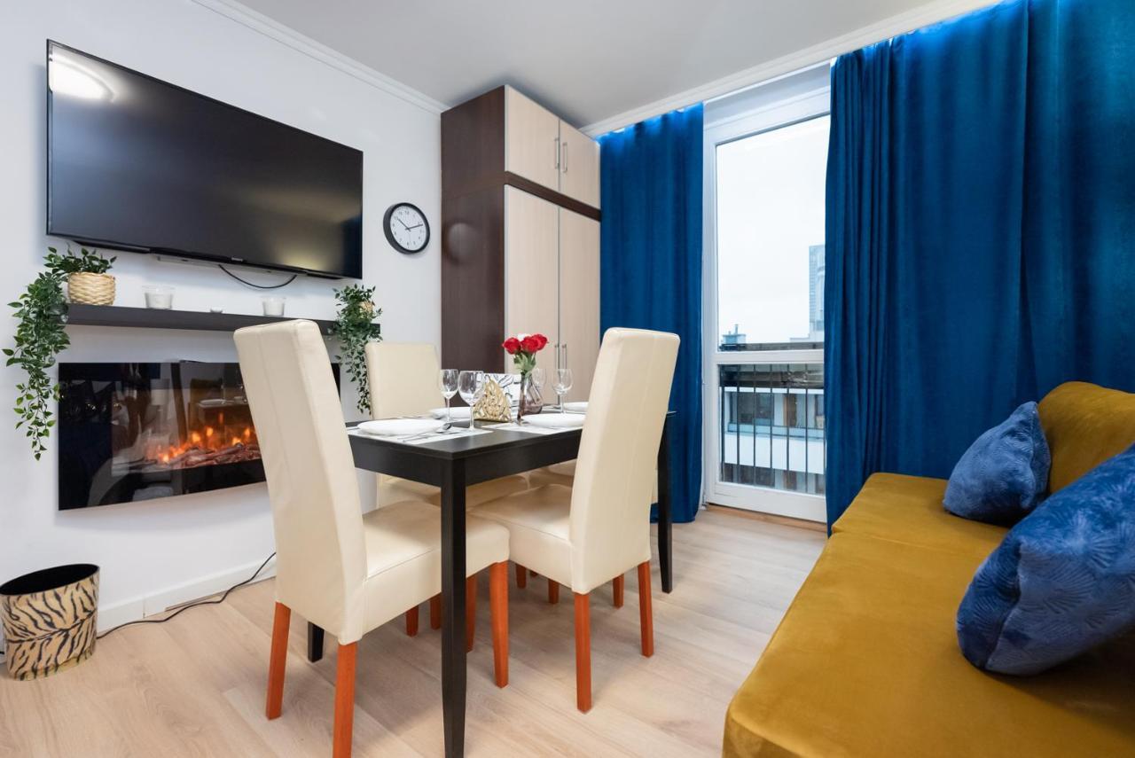Unit Rooms Warszawa By Metro Rondo Onz Short Rent Idealne Pokoje Na Nocleg W Warszawie Esterno foto