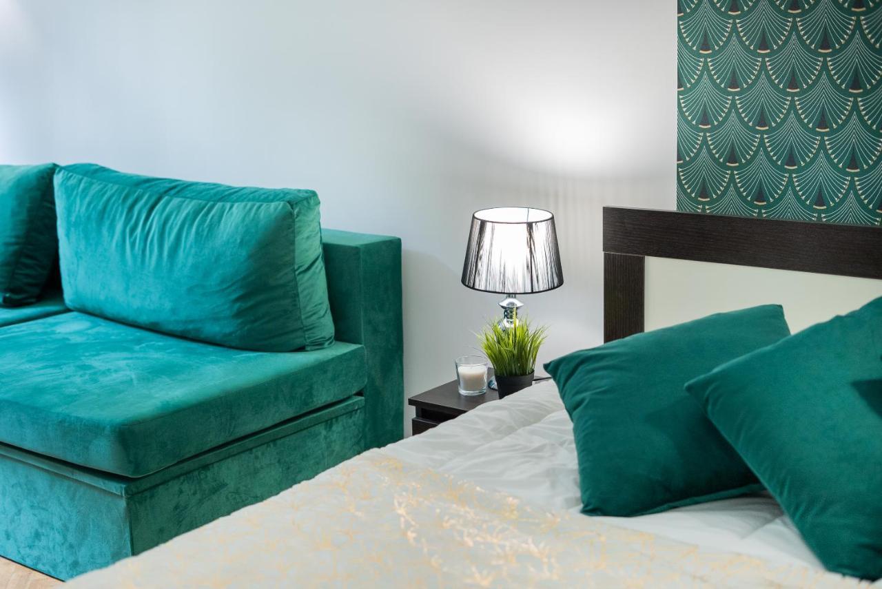 Unit Rooms Warszawa By Metro Rondo Onz Short Rent Idealne Pokoje Na Nocleg W Warszawie Esterno foto