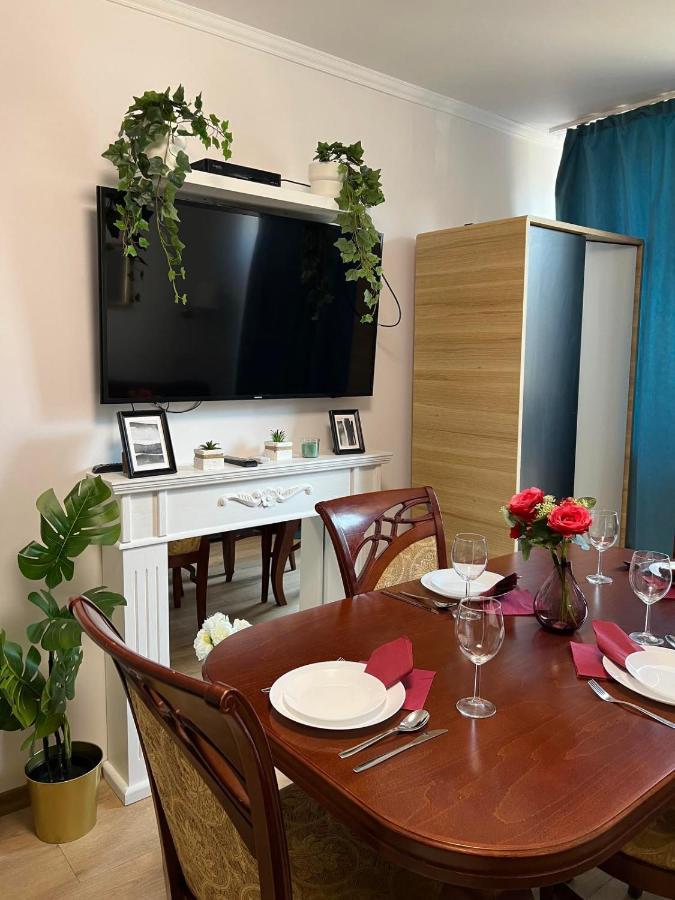 Unit Rooms Warszawa By Metro Rondo Onz Short Rent Idealne Pokoje Na Nocleg W Warszawie Esterno foto