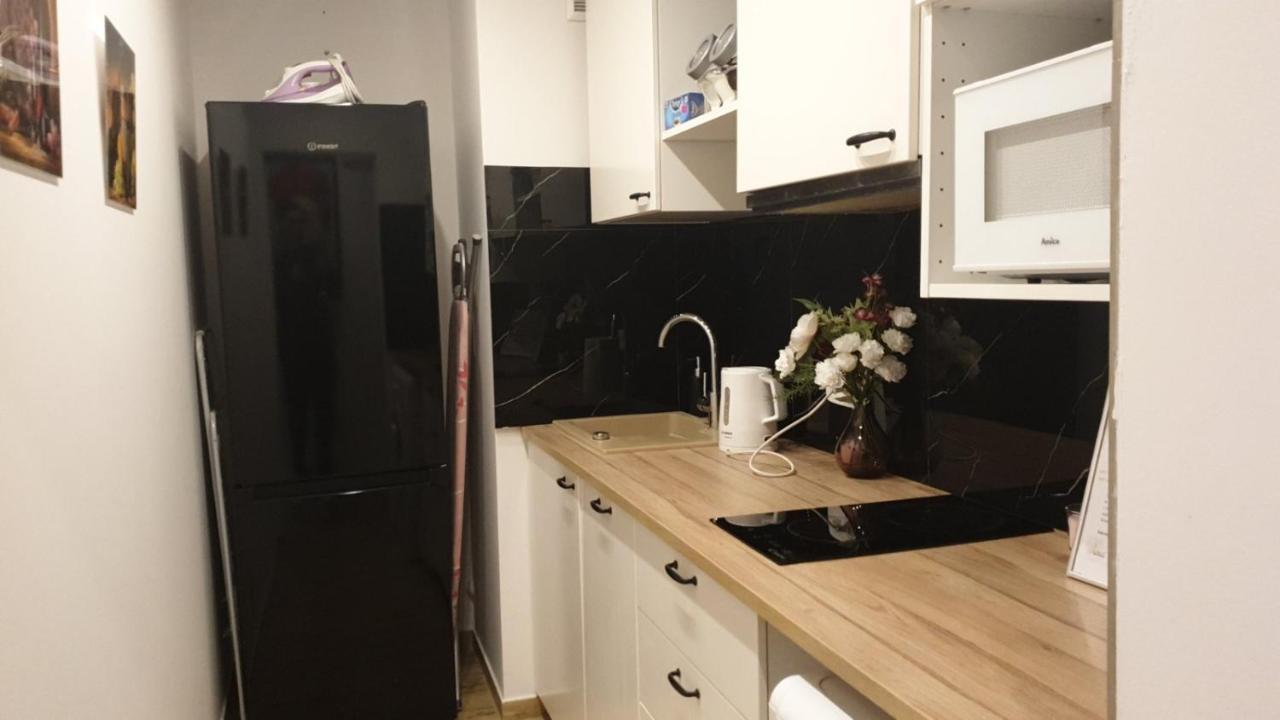 Unit Rooms Warszawa By Metro Rondo Onz Short Rent Idealne Pokoje Na Nocleg W Warszawie Esterno foto